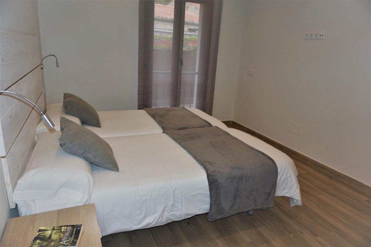 Apartamentos La Playina Llanes Εξωτερικό φωτογραφία